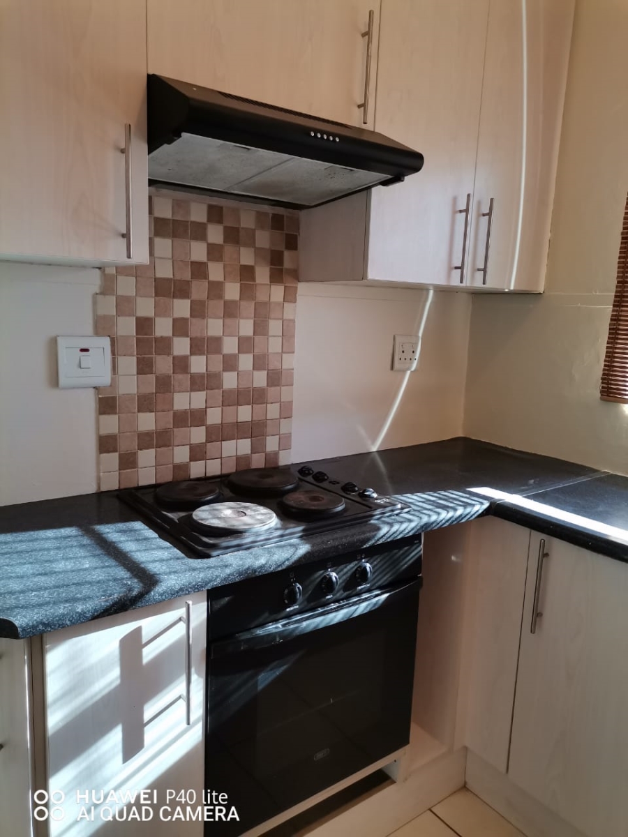 1 Bedroom Property for Sale in Port Elizabeth Central Eastern Cape